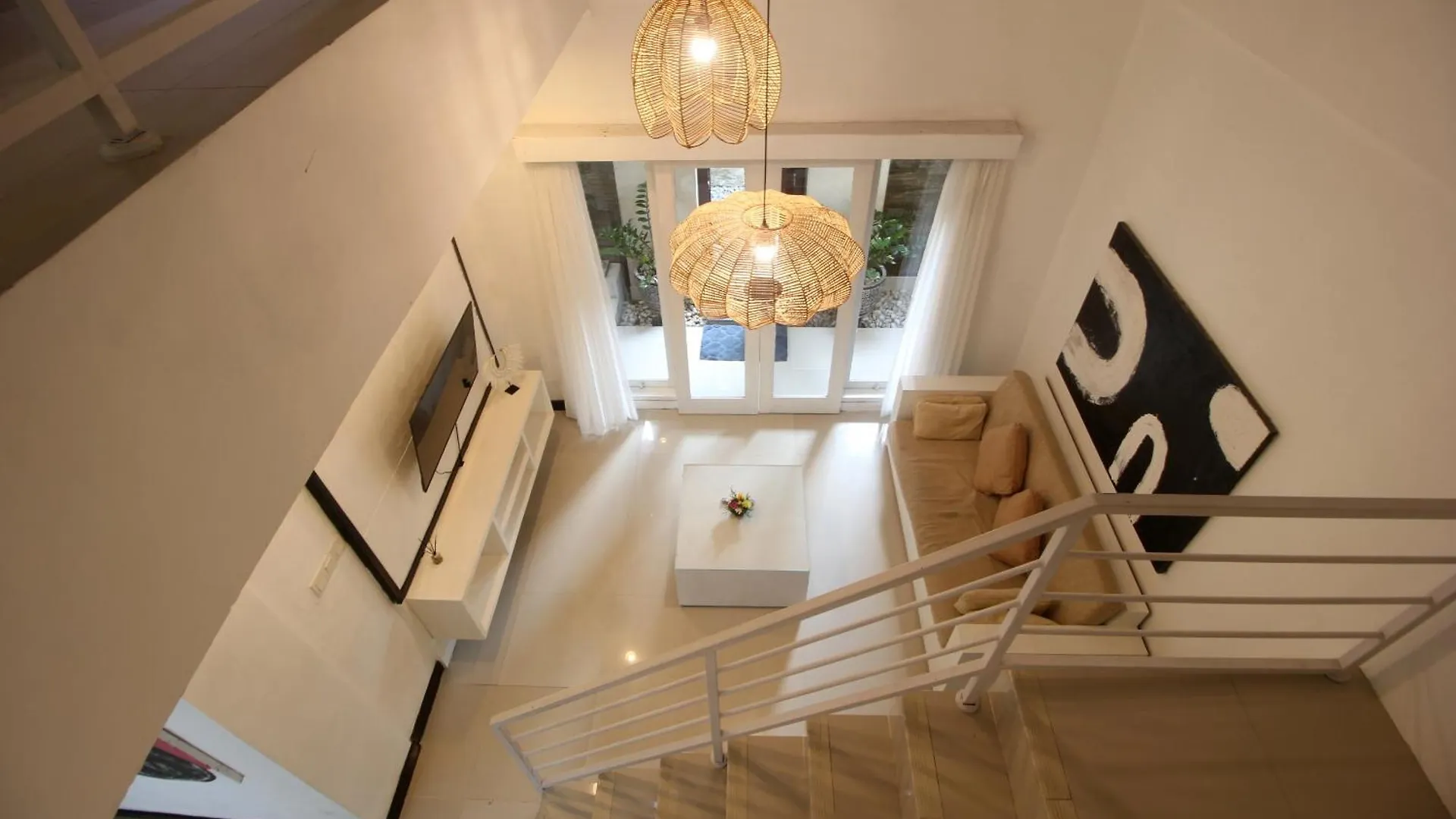 Zowa Villa Seminyak Byfaba