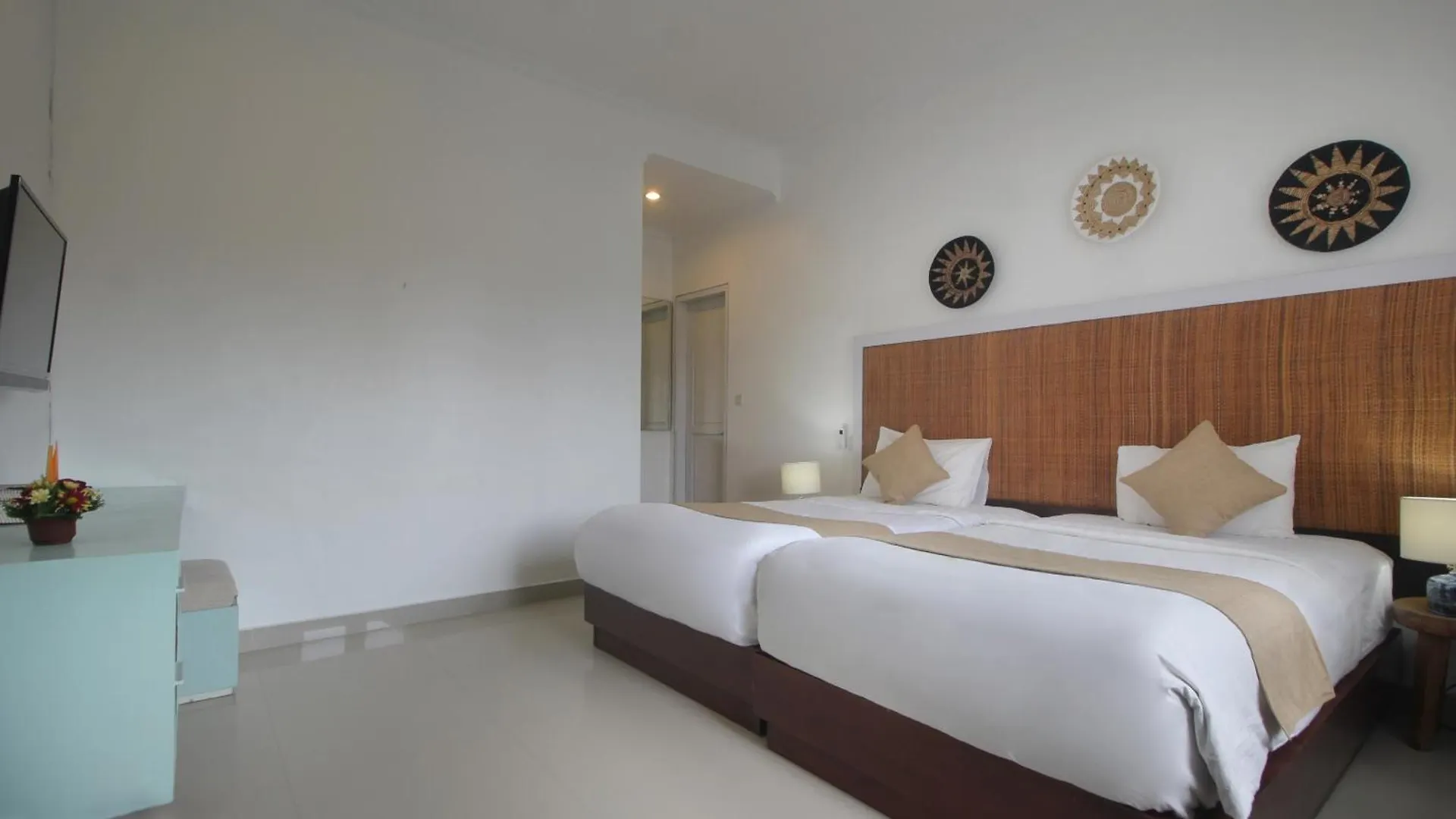 Zowa Villa Seminyak Byfaba